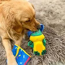 KONG Puzzlements Surprise Present Medium